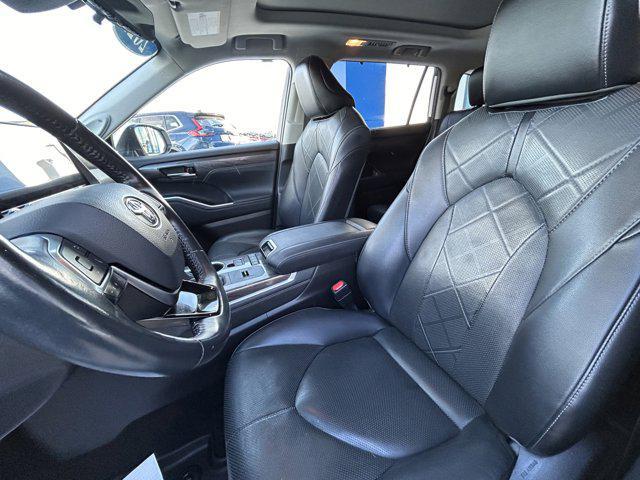 used 2021 Toyota Highlander Hybrid car, priced at $38,495