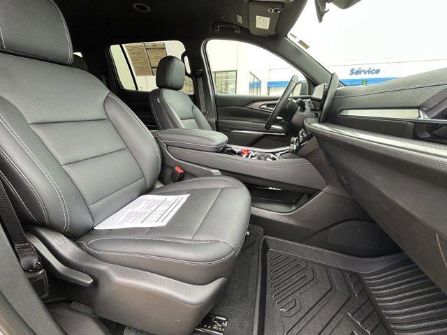 used 2024 Chevrolet Traverse car, priced at $39,802
