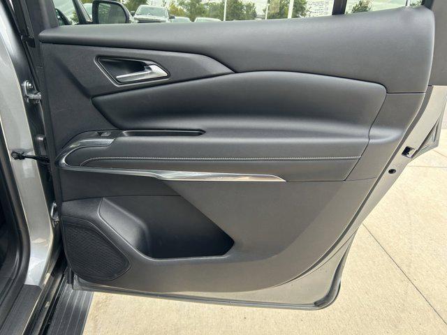 used 2024 Chevrolet Traverse car, priced at $39,802