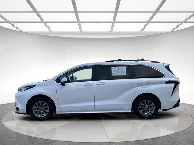 used 2023 Toyota Sienna car, priced at $38,980