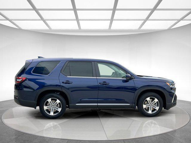 new 2025 Honda Pilot car, priced at $47,314