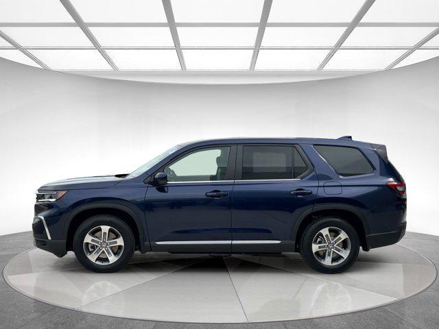 new 2025 Honda Pilot car, priced at $47,314