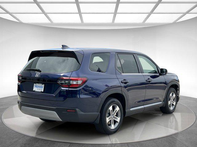new 2025 Honda Pilot car, priced at $47,314