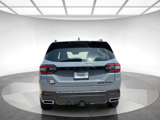 new 2025 Honda Pilot car, priced at $53,387