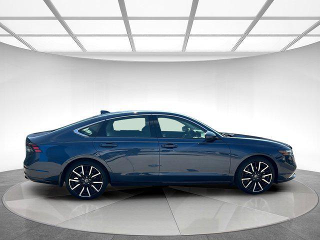 new 2025 Honda Accord Hybrid car, priced at $37,670