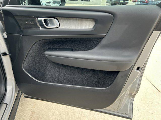 used 2023 Volvo XC40 car, priced at $26,985