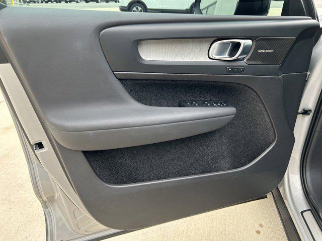 used 2023 Volvo XC40 car, priced at $26,985