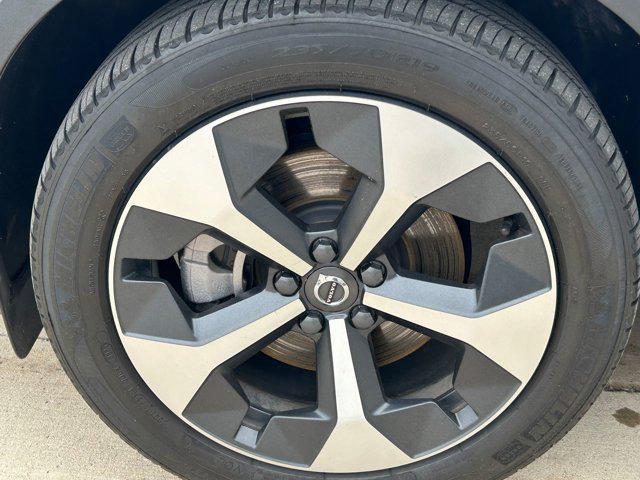 used 2023 Volvo XC40 car, priced at $26,985