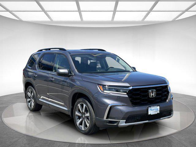 new 2025 Honda Pilot car, priced at $51,314
