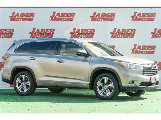 used 2015 Toyota Highlander car, priced at $21,150