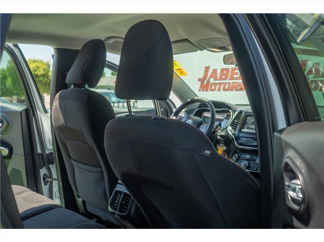 used 2020 Jeep Cherokee car, priced at $18,999