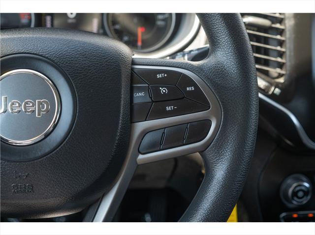 used 2020 Jeep Cherokee car, priced at $18,999