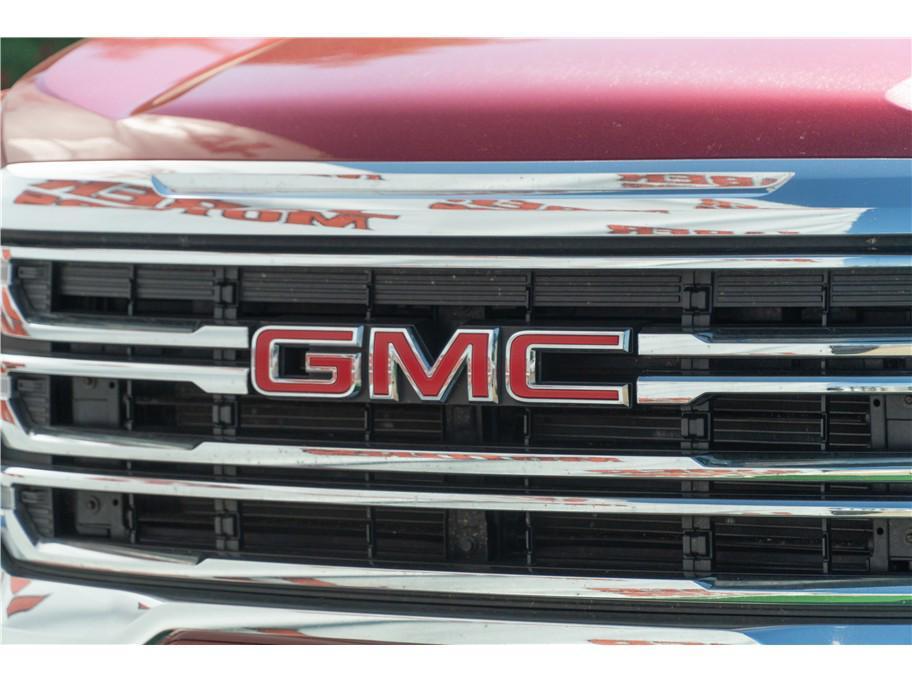 used 2023 GMC Acadia car, priced at $25,999