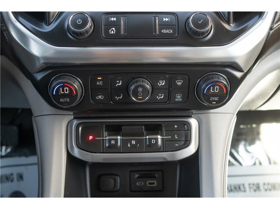 used 2023 GMC Acadia car, priced at $25,999