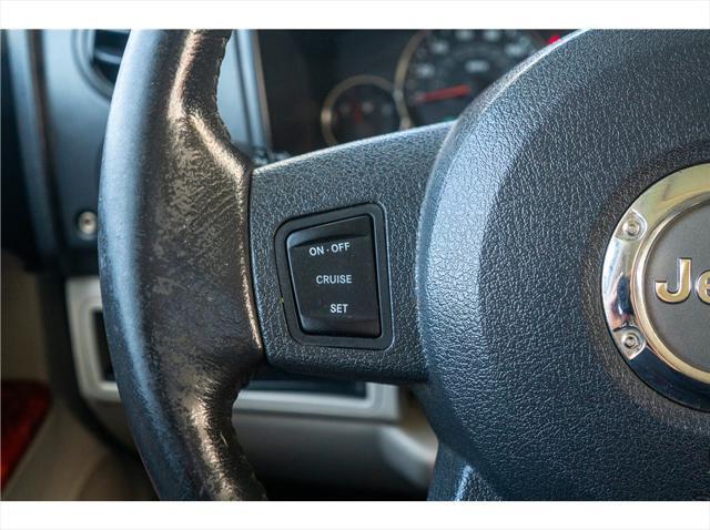 used 2006 Jeep Commander car, priced at $5,999