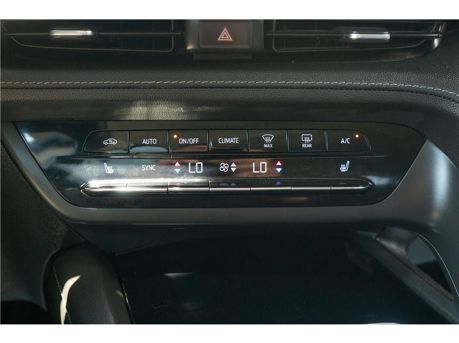 used 2023 Buick Envision car, priced at $20,999
