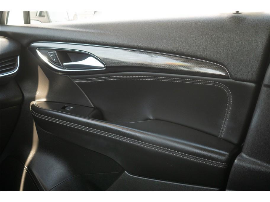 used 2023 Buick Envision car, priced at $20,999