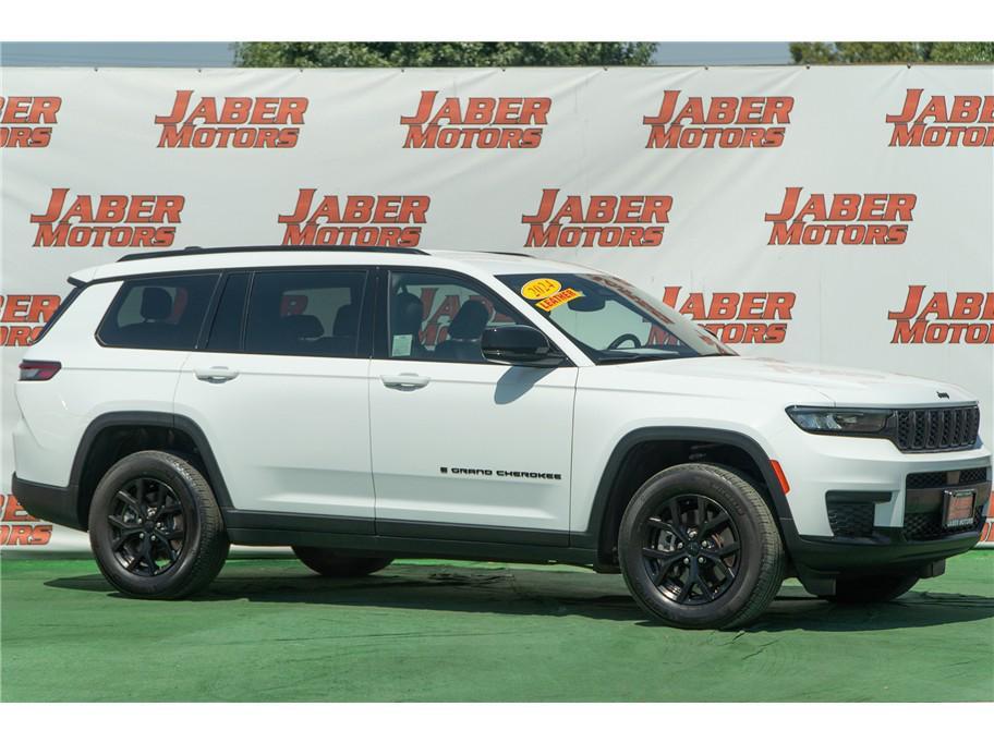 used 2024 Jeep Grand Cherokee L car, priced at $29,999