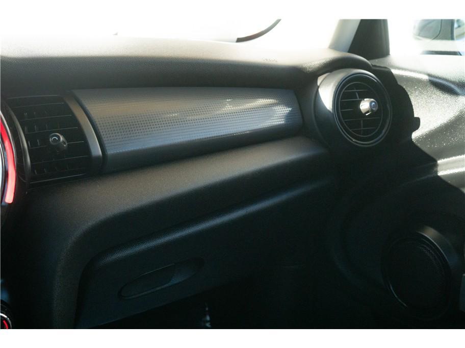 used 2020 MINI Hardtop car, priced at $17,995