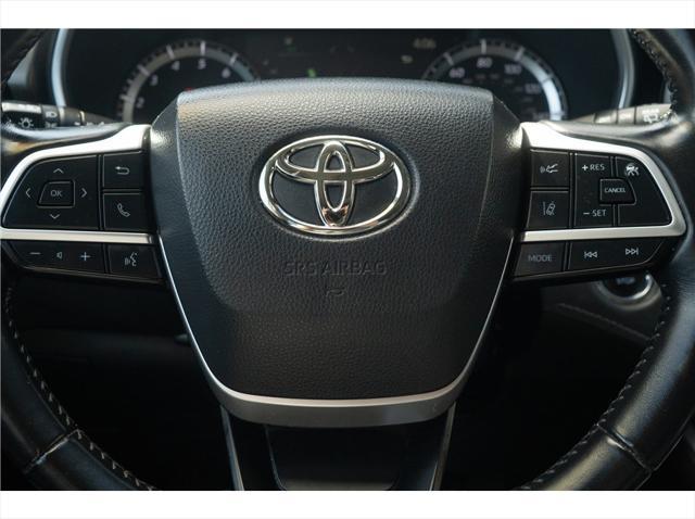 used 2022 Toyota Highlander car, priced at $33,999