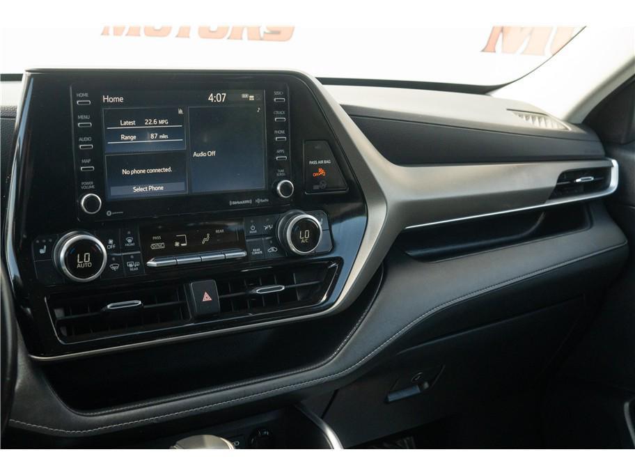 used 2022 Toyota Highlander car, priced at $30,777