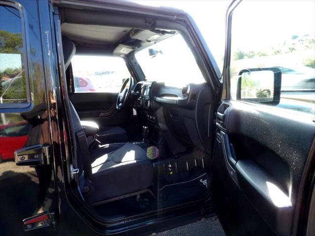 used 2013 Jeep Wrangler Unlimited car, priced at $14,995