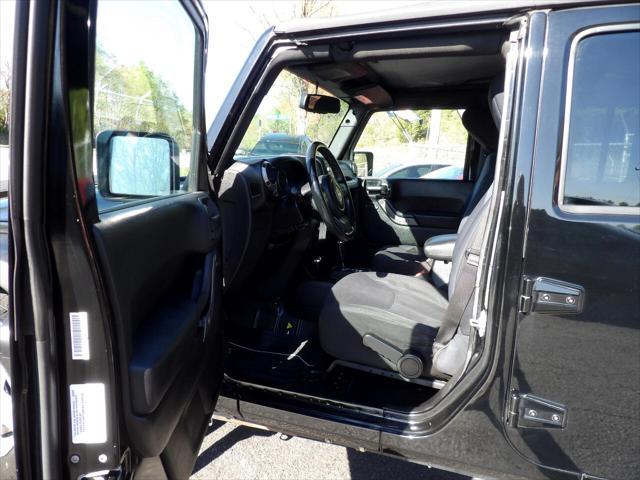 used 2013 Jeep Wrangler Unlimited car, priced at $12,995