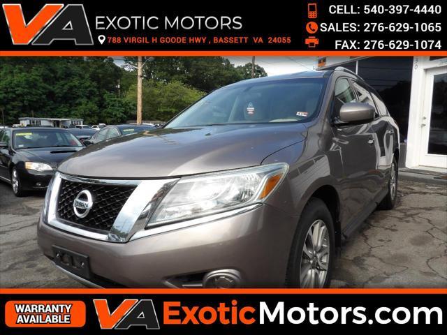 used 2014 Nissan Pathfinder car, priced at $9,995