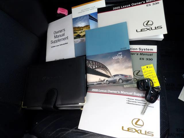 used 2005 Lexus ES 330 car, priced at $7,995