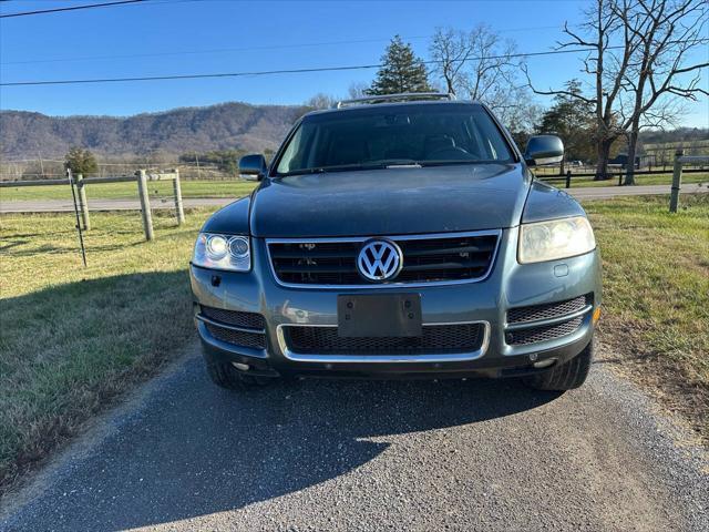 used 2006 Volkswagen Touareg car, priced at $4,999