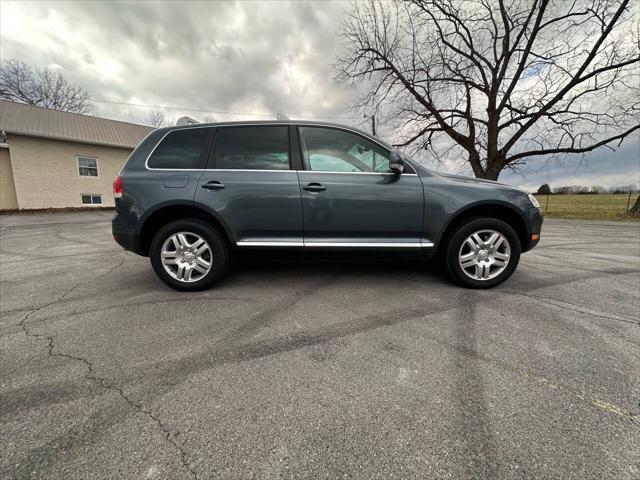 used 2006 Volkswagen Touareg car, priced at $4,999