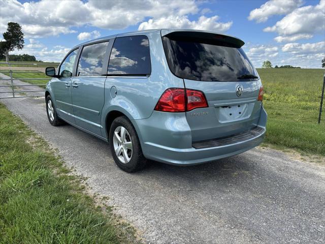 used 2010 Volkswagen Routan car, priced at $5,999