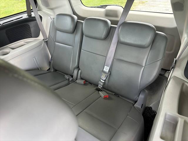 used 2010 Volkswagen Routan car, priced at $5,999