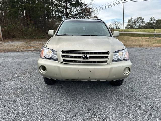 used 2001 Toyota Highlander car, priced at $5,999