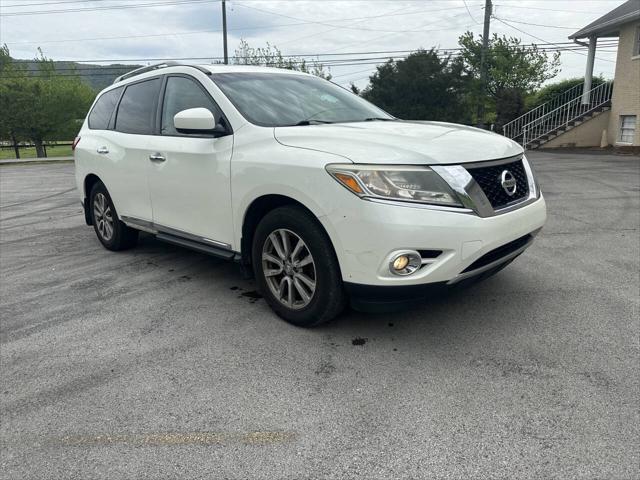 used 2015 Nissan Pathfinder car, priced at $7,999