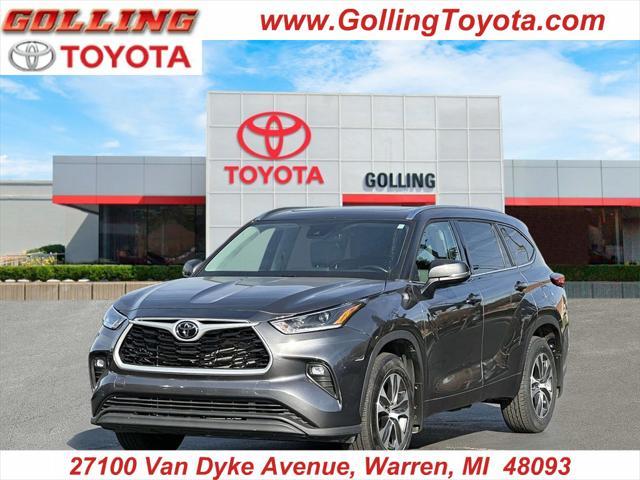 used 2021 Toyota Highlander car, priced at $29,700