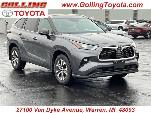 used 2024 Toyota Highlander car, priced at $42,999