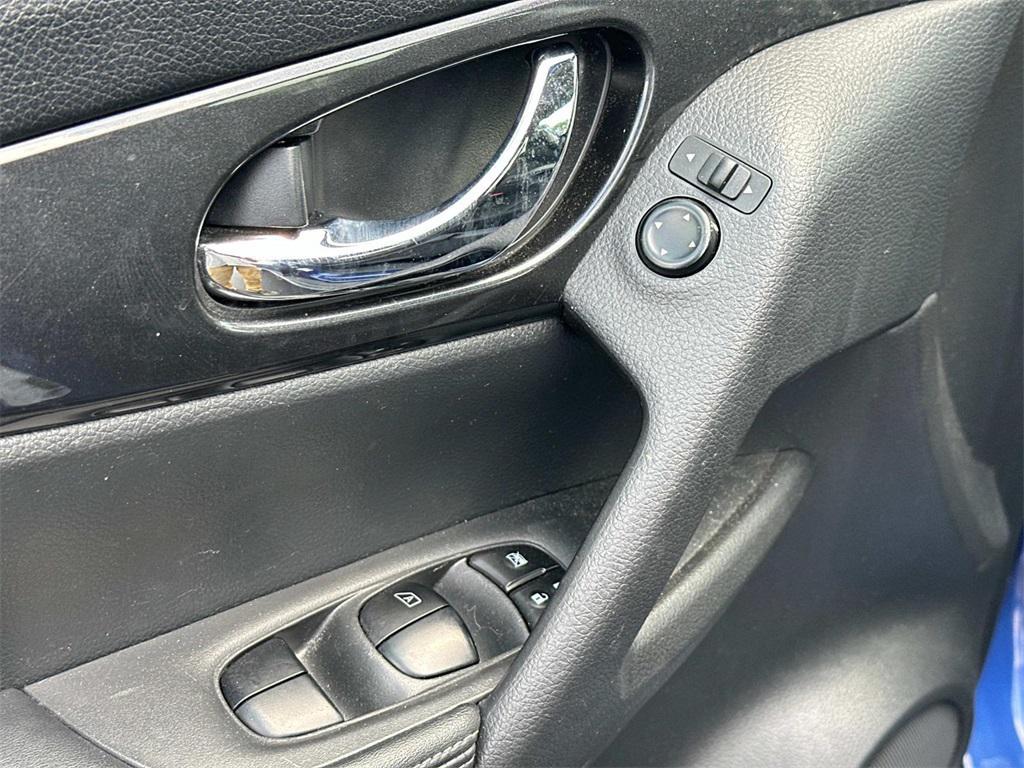 used 2018 Nissan Rogue car, priced at $14,239