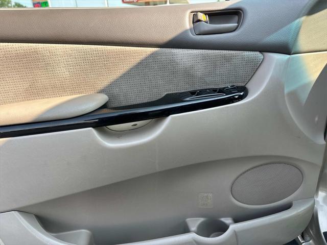 used 2004 Toyota Sienna car, priced at $3,999