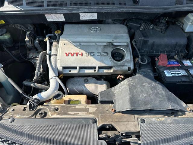 used 2004 Toyota Sienna car, priced at $3,999
