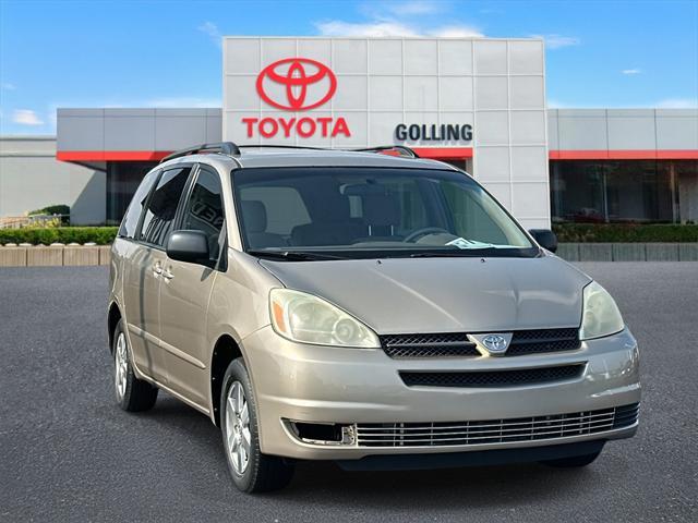 used 2004 Toyota Sienna car, priced at $3,999