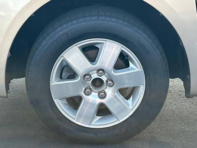 used 2004 Toyota Sienna car, priced at $3,999