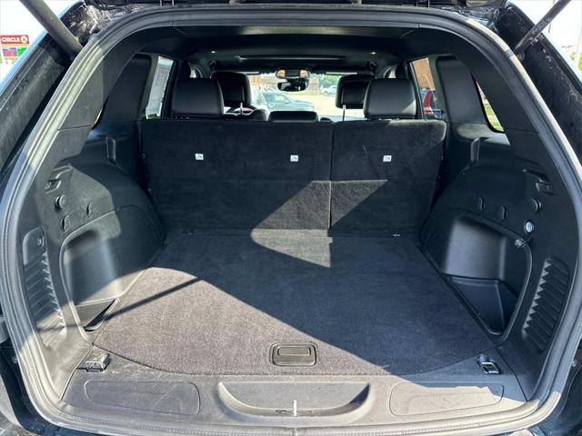 used 2021 Jeep Grand Cherokee car, priced at $19,333