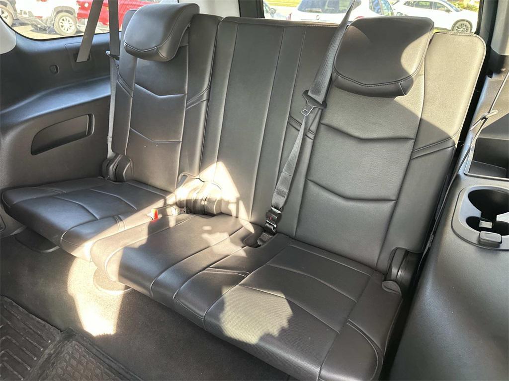 used 2019 Cadillac Escalade ESV car, priced at $25,999