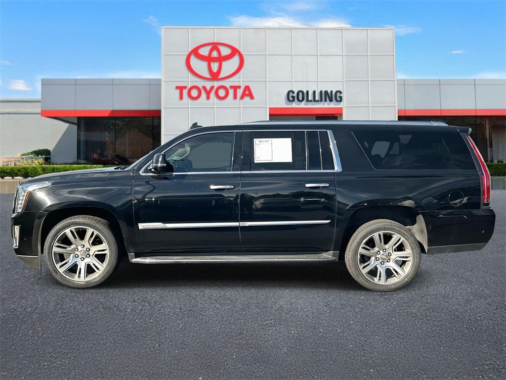 used 2019 Cadillac Escalade ESV car, priced at $25,999