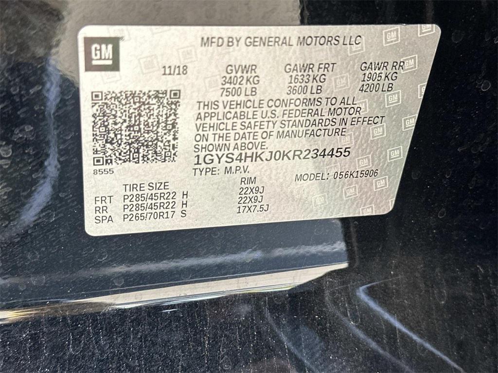 used 2019 Cadillac Escalade ESV car, priced at $25,999