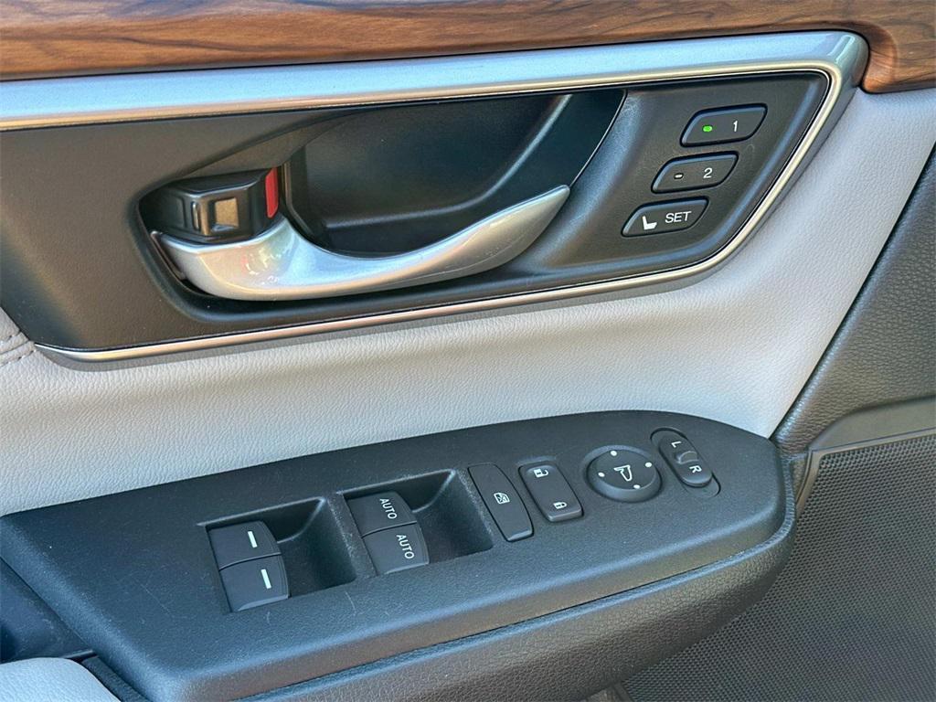 used 2022 Honda CR-V car, priced at $29,111