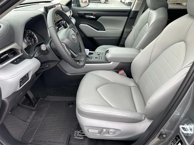 new 2025 Toyota Highlander car, priced at $49,232