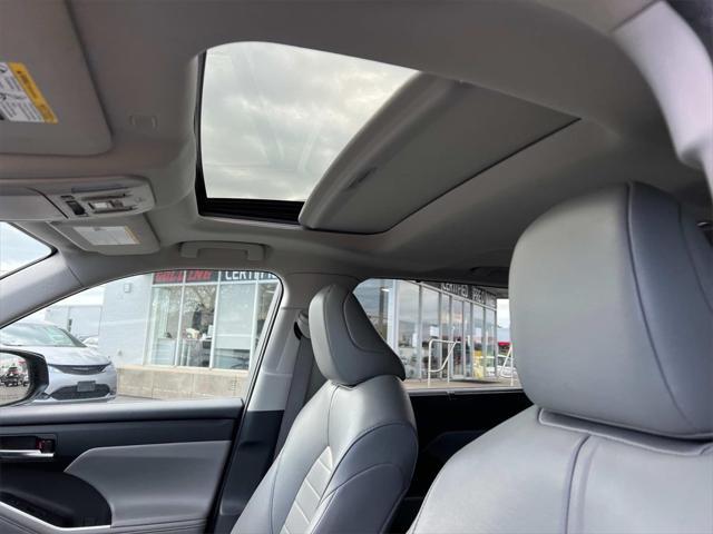 used 2021 Toyota Highlander car, priced at $25,109