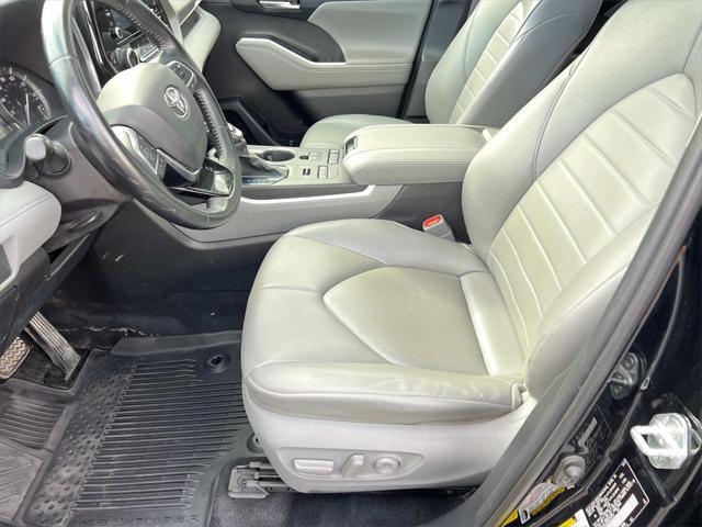 used 2021 Toyota Highlander car, priced at $25,109